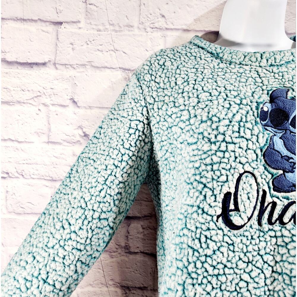 Disney Turquoise Green Stitch Ohana Faux Fur Sleepwear Top Small Soft - Picture 2 of 4